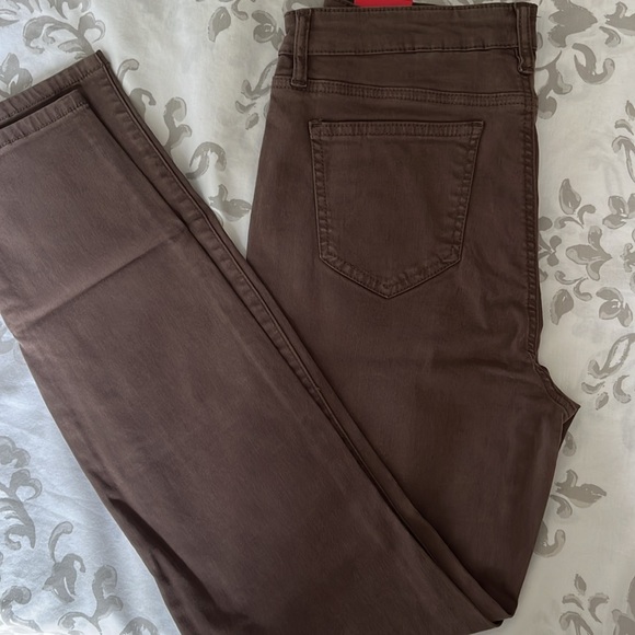 Buffalo High Rise Stretch Skinny pants (Costco) - Picture 2 of 2